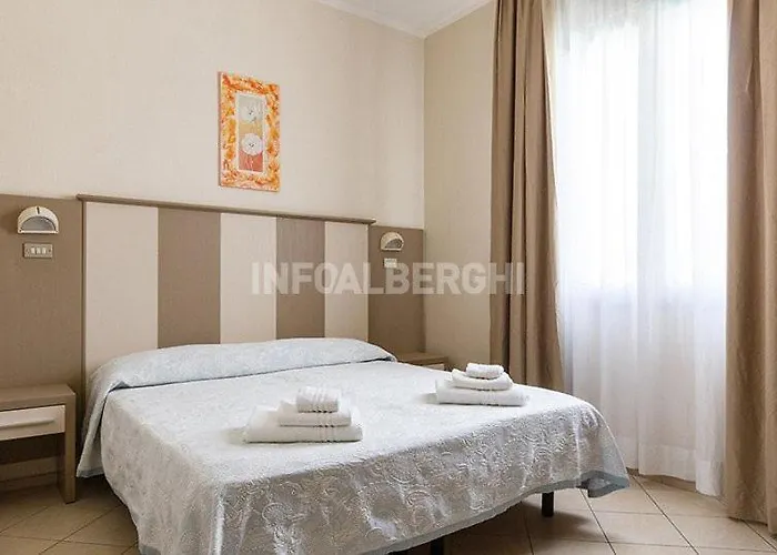 2000 Sweet Comfort *** Gatteo Mare מלון גאטאו א מארה